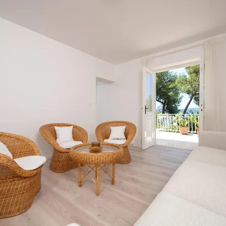 Beachfront Antonio Miro Apartment