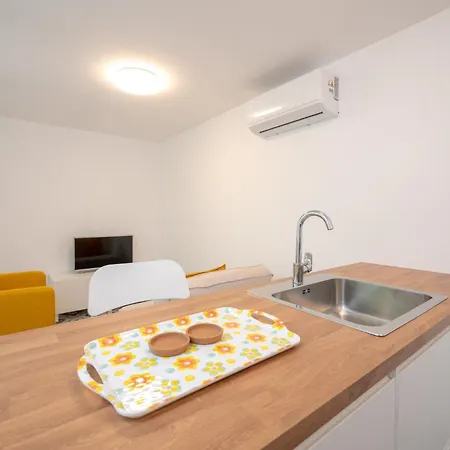 Apartment Beachfront Antonio Miro