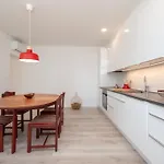 Beachfront Antonio Miro Apartman *