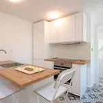 Beachfront Antonio Miro Apartman *